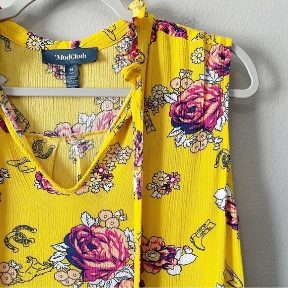 ModCloth Mustard Yellow Floral Like the Wind Tie-Neck Sleeveless Blouse Medium - Picture 6 of 13